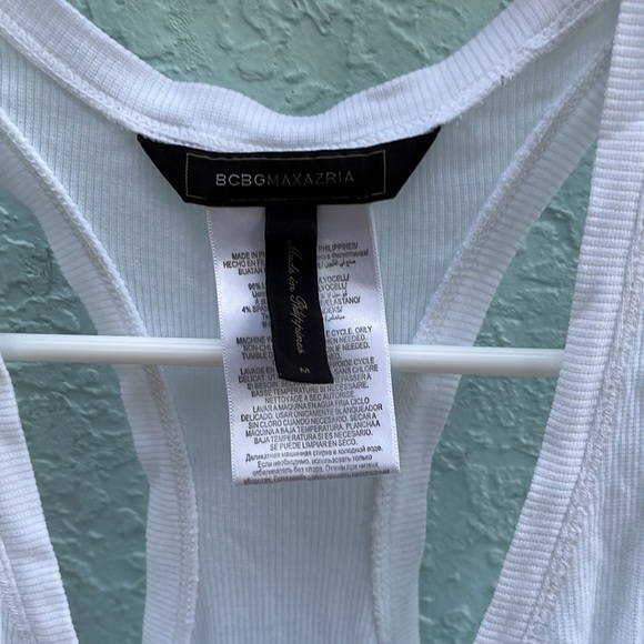 BCBGMAXAZRIA white tank top - Picture 3 of 5